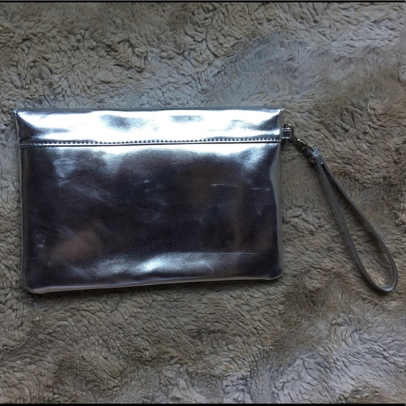 Geometric Shiny Clutch - Picture 2 of 2